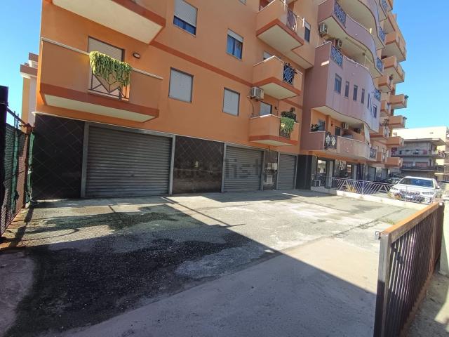 Locale in affitto di 100 m² in Via Sbarre Superiori