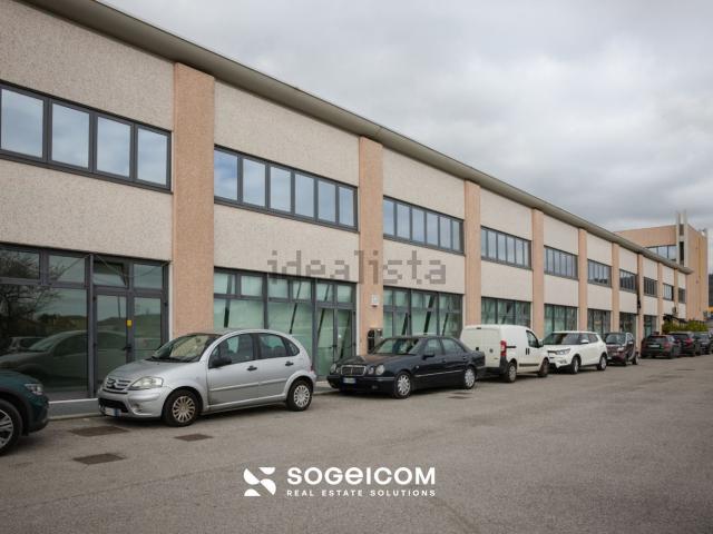 Locale in affitto di 100 m² in Via Sile