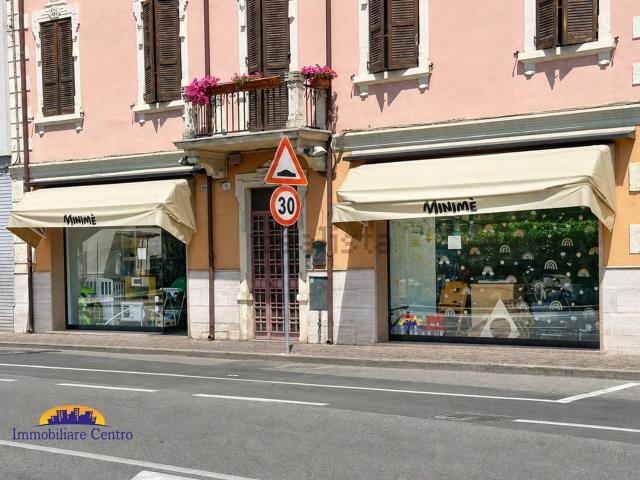Locale in affitto di 100 m² in Via Pompei, 8
