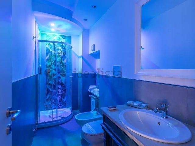 Locale in affitto di 100 m² in Via Portuense, 108
