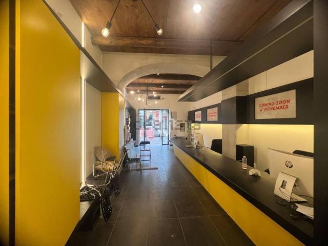 Locale in affitto di 100 m² in Via Roma