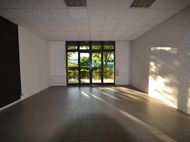 Locale in affitto di 100 m² in Via Treviso