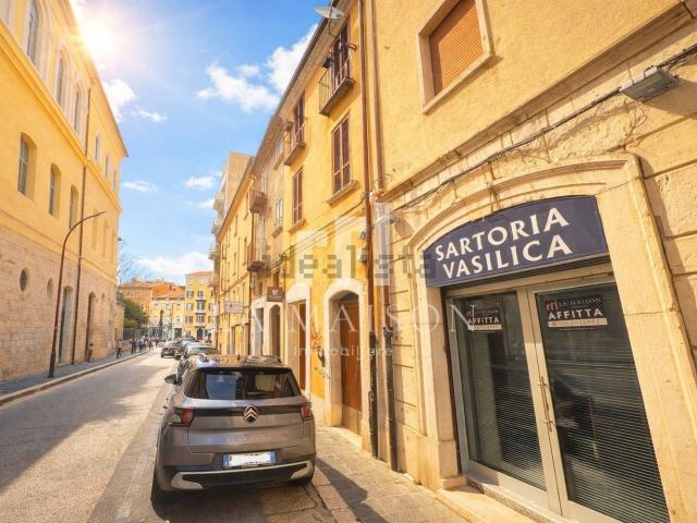 Locale in affitto di 100 m² in Via Vittorio Veneto, 40