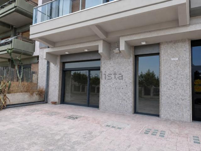 Locale in affitto di 100 m² in Viale Virgilio