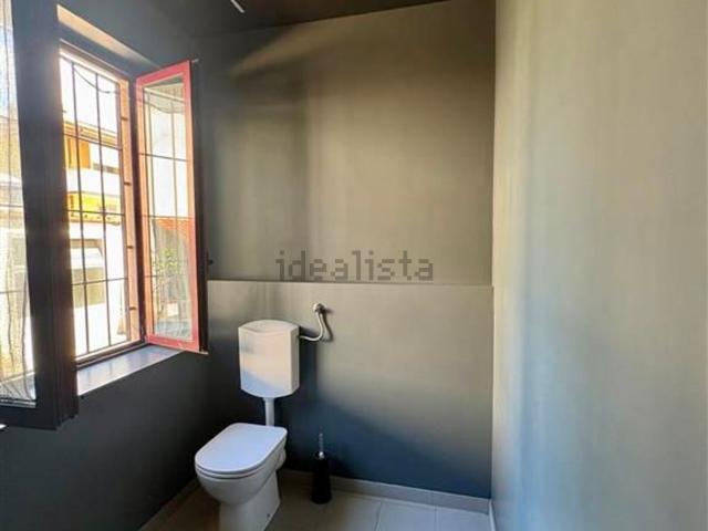 Locale in affitto di 100 m² in Viale Europa