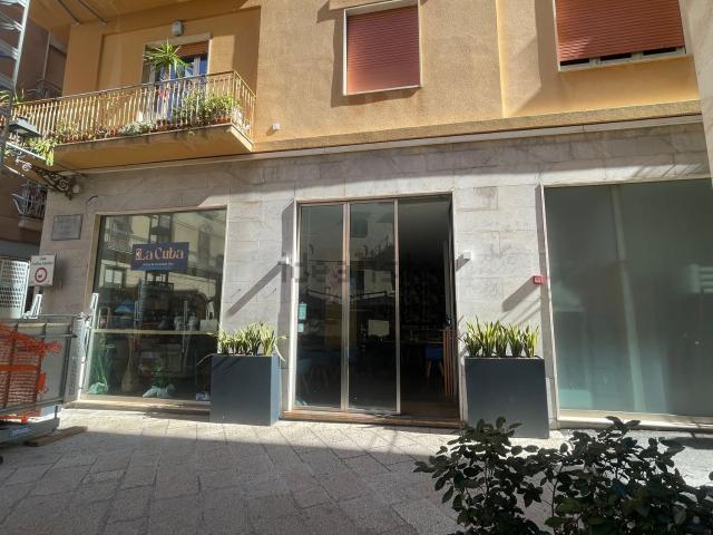 Locale in affitto di 100 m² in Cortile San Teodoro, 1