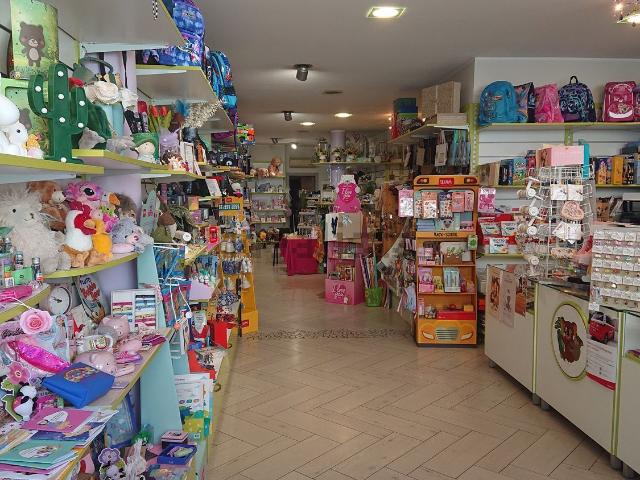Locale in affitto di 100 m² in Corso Giacomo Matteotti