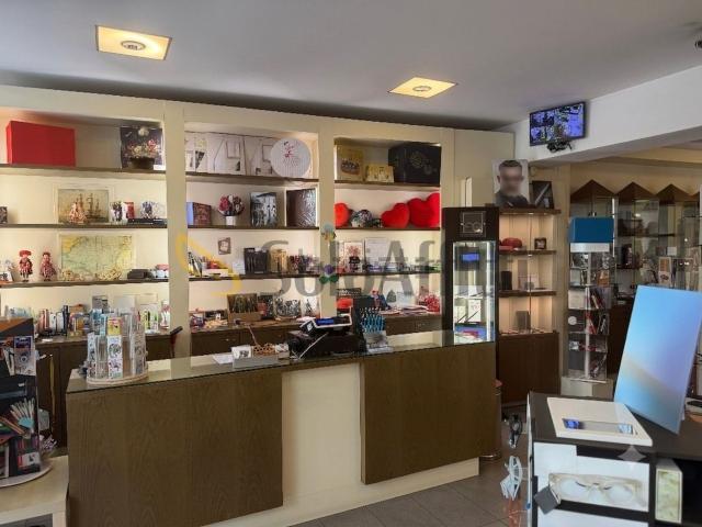 Locale in affitto di 100 m² in Corso Italia
