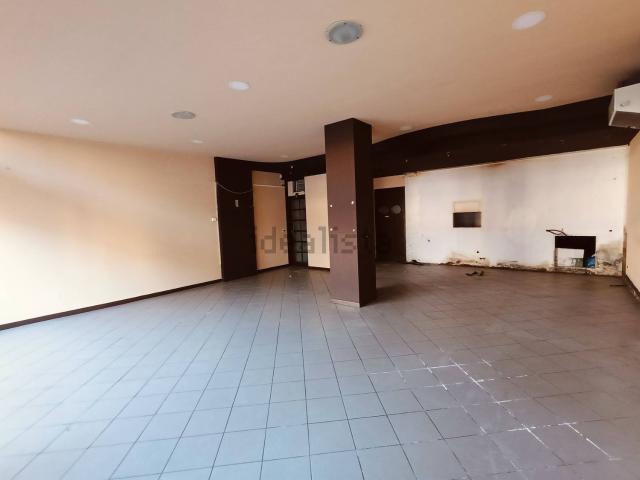 Locale in affitto di 100 m² in Corso Roma, 168