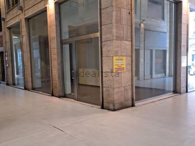 Locale in affitto di 100 m² in Galleria santa maria