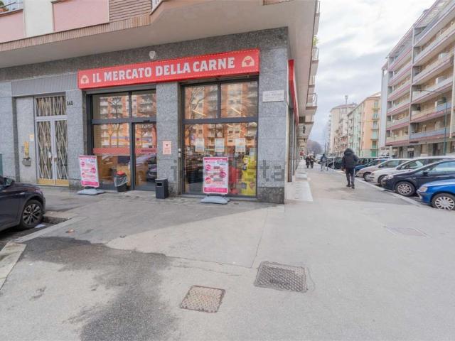 Locale in affitto di 100 m² in Piazza Carlo Montanari, 145