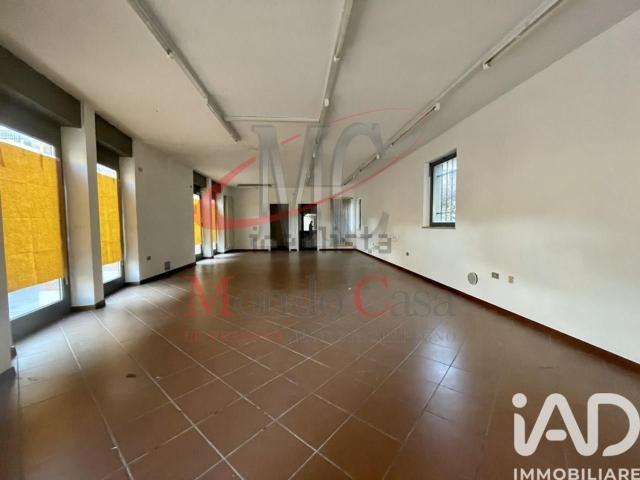 Locale in affitto di 100 m² in Piazza del Suffragio