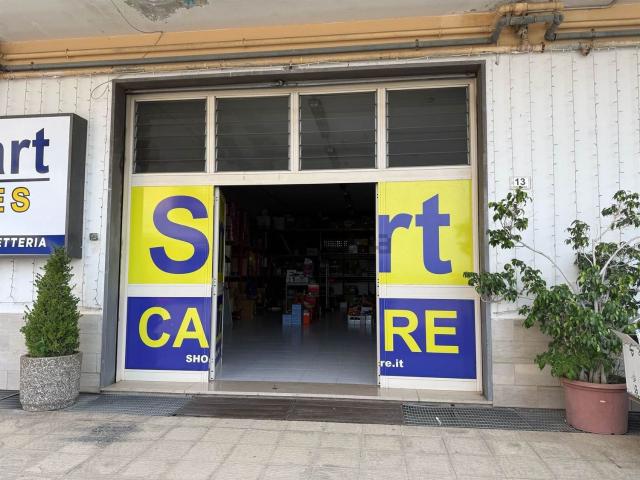 Locale in affitto di 100 m² in Piazza Europa, 13
