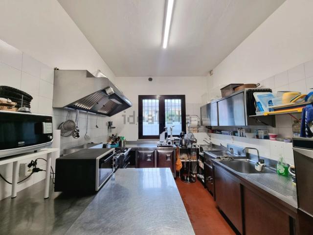 Locale in affitto di 100 m² in Strada Ponzano