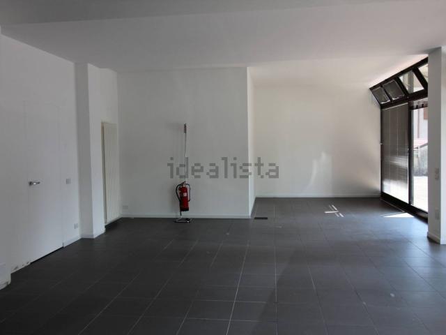 Locale in affitto di 102 m² in Via Fonderia