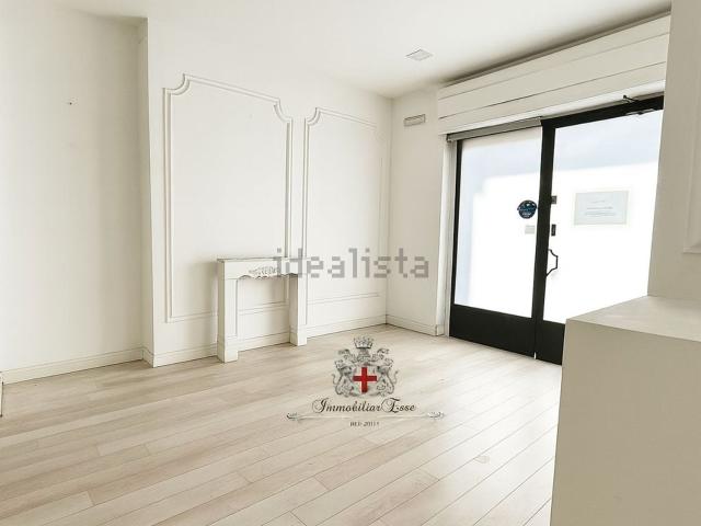 Locale in affitto di 102 m² in Via Novara, 216