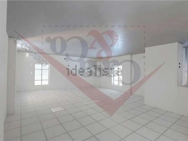 Locale in affitto di 102 m² in Via Paolo Ferrari