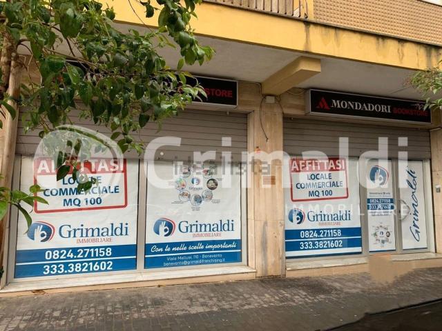 Locale in affitto di 102 m² in Viale Antonio Mellusi