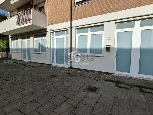 Locale in affitto di 105 m²