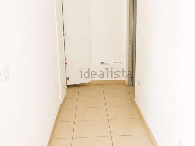 Locale in affitto di 105 m²
