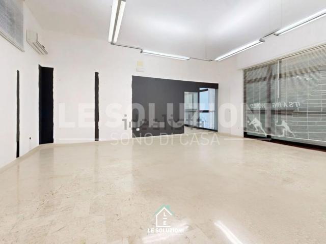 Locale in affitto di 105 m² in Via Giuseppe Chiantera, 9