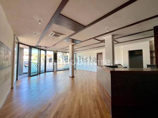 Locale in affitto di 105 m² in Via de Pilosio, 15