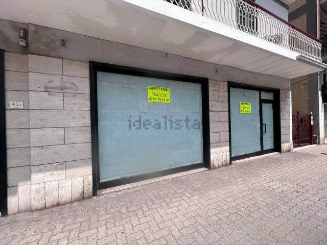 Locale in affitto di 105 m² in Via del Mare, 47