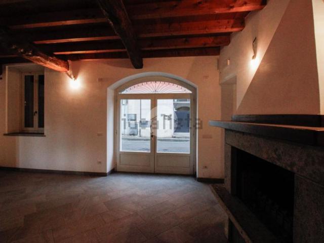 Locale in affitto di 105 m² in Via Roma, 15