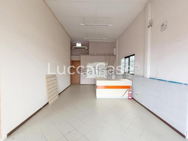 Locale in affitto di 105 m² in Via Torre, 55016