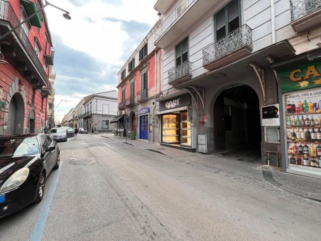 Locale in affitto di 105 m² in Corso Durante