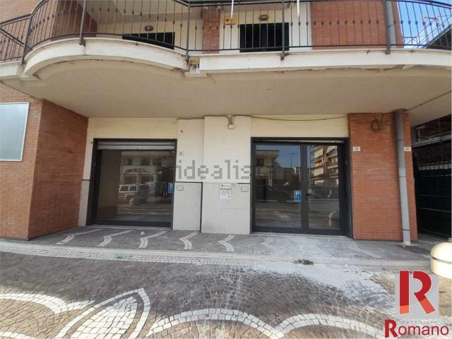 Locale in affitto di 107 m² in Via Gran Bretagna, 33