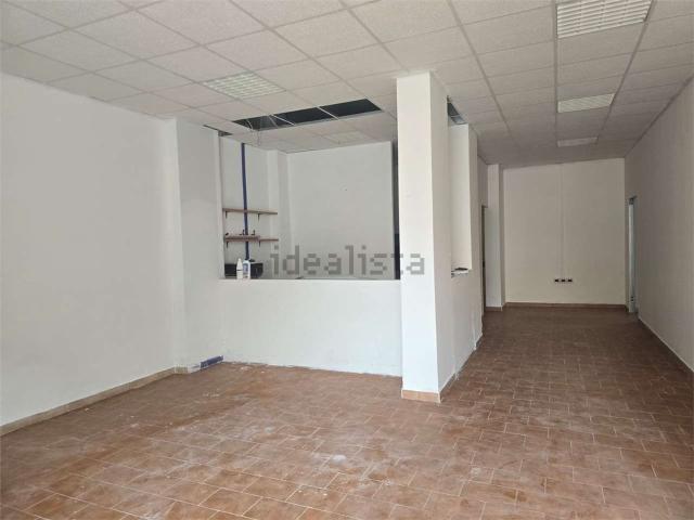 Locale in affitto di 107 m² in Via Siracusa