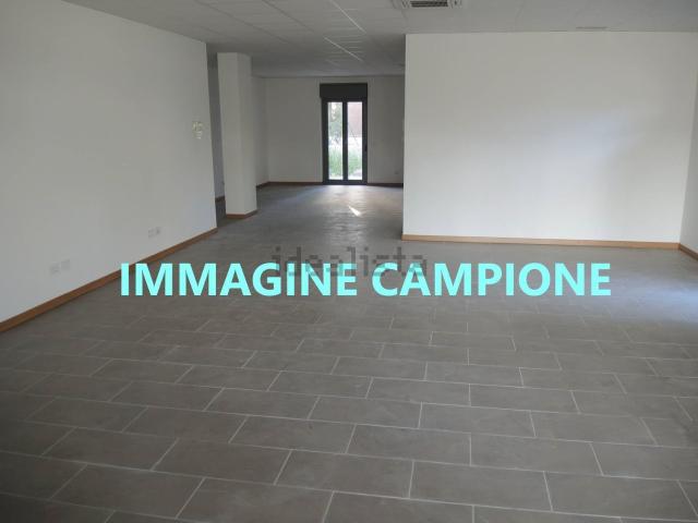 Locale in affitto di 107 m² in Corso delle Terme, 136