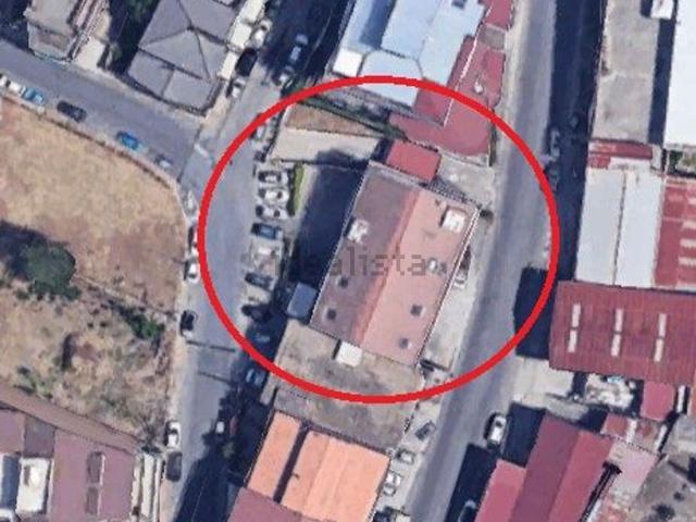 Locale in affitto di 108 m² in Via Corrado Alvaro, 62