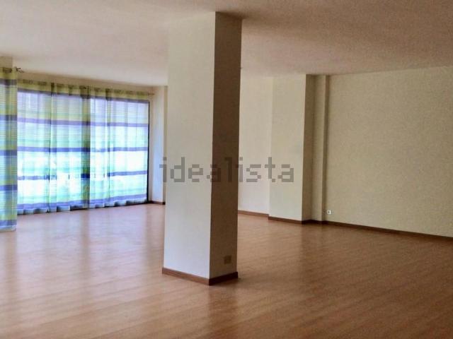 Locale in affitto di 108 m² in Piazza Italia, 53042