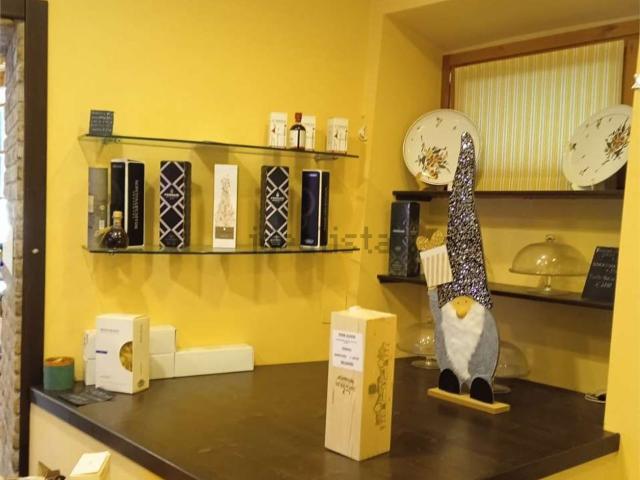 Locale in affitto di 110 m² in Via Alessandro Manzoni, 21
