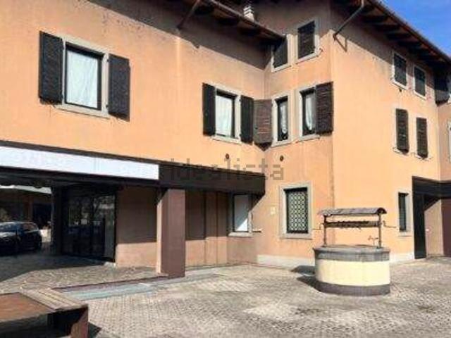 Locale in affitto di 110 m²