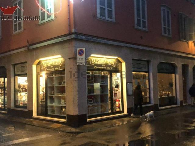 Locale in affitto di 110 m²