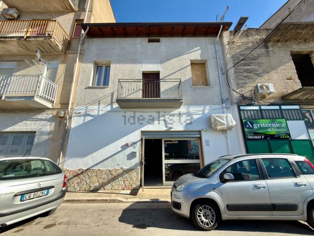 Locale in affitto di 110 m² in Via G. Pitrè, 80