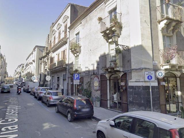 Locale in affitto di 110 m² in Via Giuseppe Garibaldi, 214