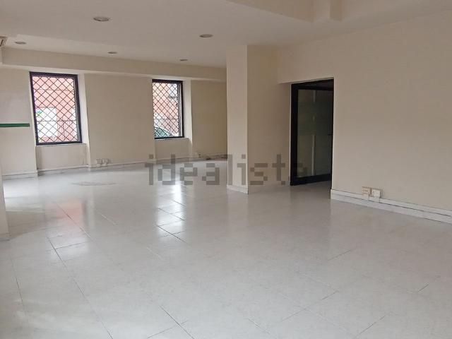 Locale in affitto di 110 m² in Via Don Minzoni