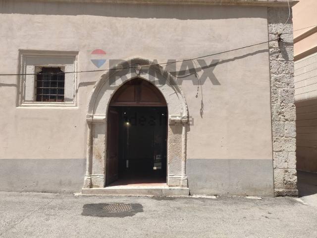 Locale in affitto di 110 m² in Via del Guastatore