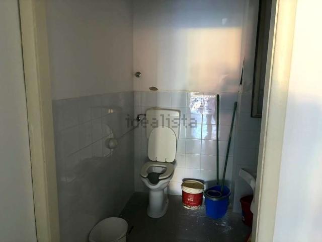 Locale in affitto di 110 m² in Via Malta