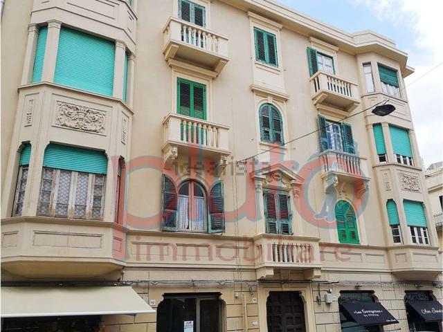 Locale in affitto di 110 m² in Via XXVII Luglio, 90