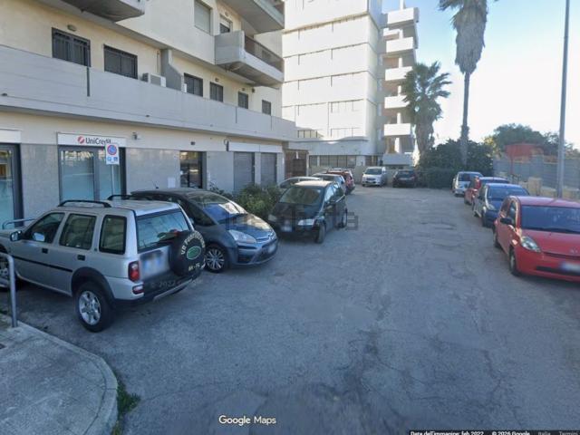 Locale in affitto di 110 m² in Viale Europa, 178