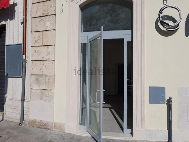 Locale in affitto di 110 m² in Corso Umberto I