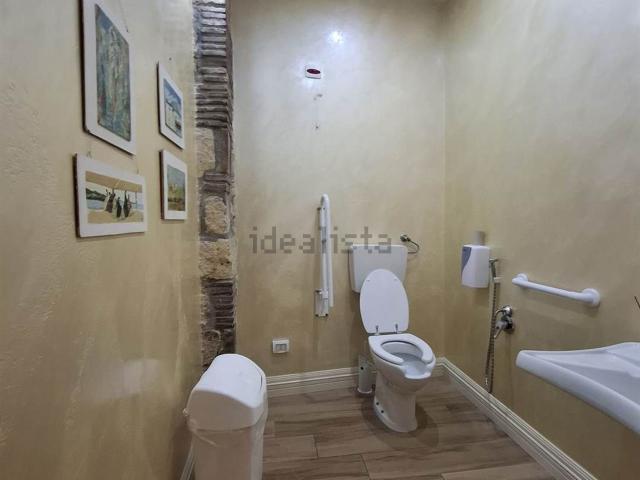 Locale in affitto di 112 m²