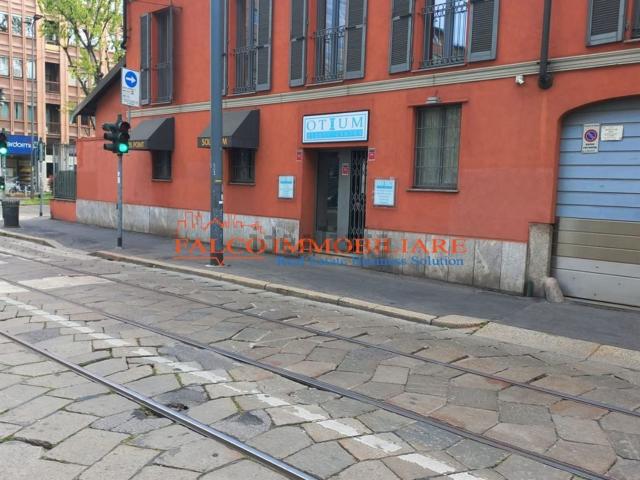 Locale in affitto di 112 m² in Via Giuseppe Ripamonti, 1