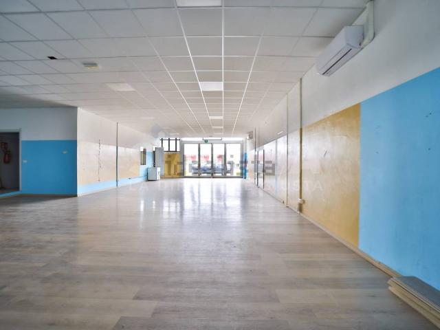 Locale in affitto di 1140 m²