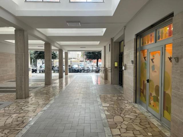 Locale in affitto di 115 m²